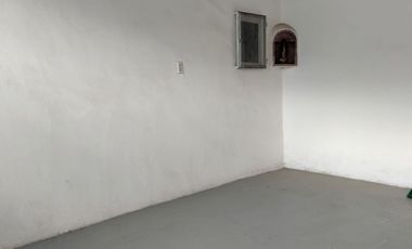 SE RENTA OFICINAS CON BODEGA EN ESQUINA!!! 📍Col Ganadera