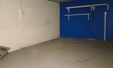 SE RENTA OFICINAS CON BODEGA EN ESQUINA!!! 📍Col Ganadera