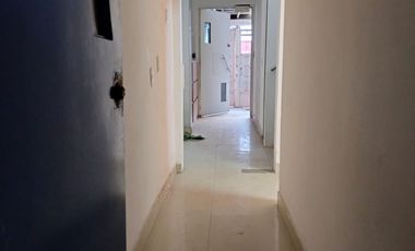SE RENTA OFICINAS CON BODEGA EN ESQUINA!!! 📍Col Ganadera