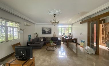 800 sqm. Grand Estate in Dasmariñas Village – With Pool and Spacious Grounds near Makati CBD