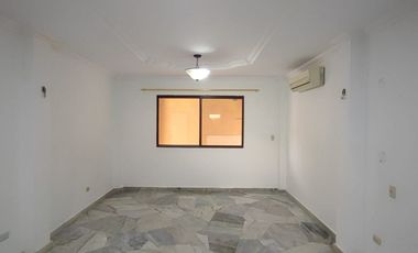 Casa esquinera en alquiler-Urb.Portal al Sol.