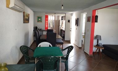 Casa con alberca, fracc. Joyas del Marqués