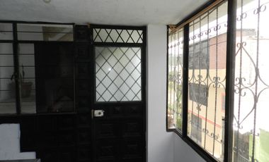 DEPARTAMENTO CON LOCAL