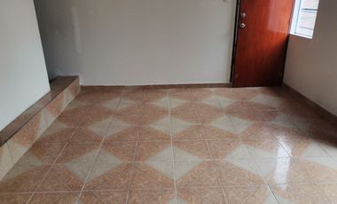 ALQUILO PRACTICO DEPA EN 3ER PISO - SURCO PUEBLO