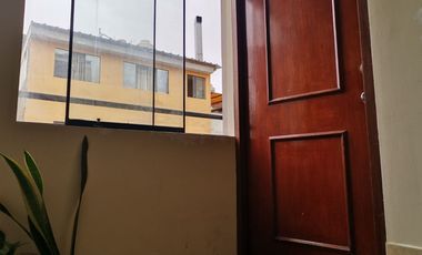 ALQUILO PRACTICO DEPA EN 3ER PISO - SURCO PUEBLO