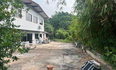 Profit is clear at this price! Land for sale on Ramkhamhaeng 157/1 — only 360 meters from Nom Klao Station. Ideal for housing development