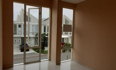 Dijual Cepat Harga Rugi Rumah Pakuwon Tandes