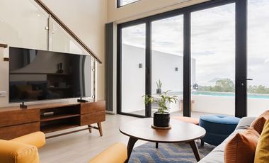 Modern Villa with Taal Lake Views
