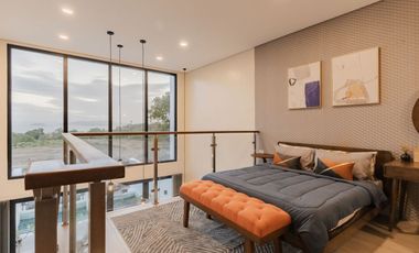 Modern Villa with Taal Lake Views