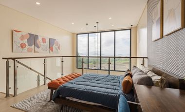 Modern Villa with Taal Lake Views