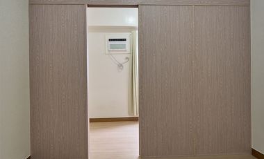 TREES06XXT18: For Rent Semi Furnished 1BR in Trees Residences