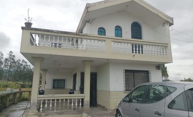 Venta terreno con casa (Cotacachi-Quiroga) área 1.025m2