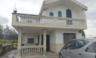 Venta terreno con casa (Cotacachi-Quiroga) área 1.025m2
