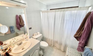 Se arrienda casa en sector Av. España, Rucatremo, Curicó. 4 piezas 3 baños