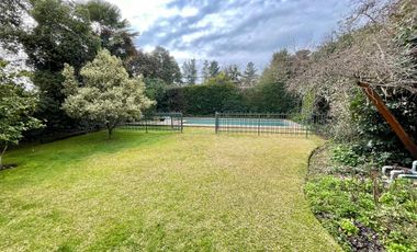 Se arrienda casa en sector Av. España, Rucatremo, Curicó. 4 piezas 3 baños