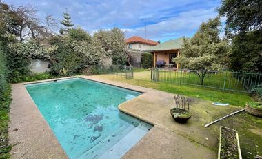 Se arrienda casa en sector Av. España, Rucatremo, Curicó. 4 piezas 3 baños