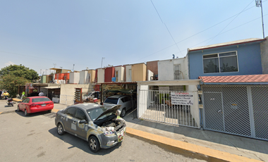 Casa en Calle Bosques de Cedro, El Bosque, Fraccionamiento Paseos de Tultepec II, Estado de México, México ¡NO CRÉDITOS!