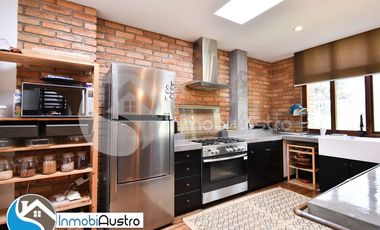 Challuabamba, Venta de Hermosa Casa Estilo Rústico Moderno