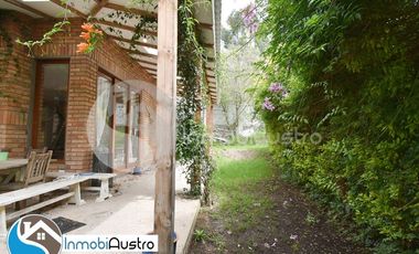 Challuabamba, Venta de Hermosa Casa Estilo Rústico Moderno