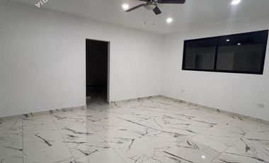 Casa nueva en venta de 1 piso frente a parque con alberca al norte de Mérida