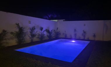 Casa nueva en venta de 1 piso frente a parque con alberca al norte de Mérida