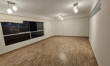 Se Alquila Departamento en Surco – Urb.Los Rosales