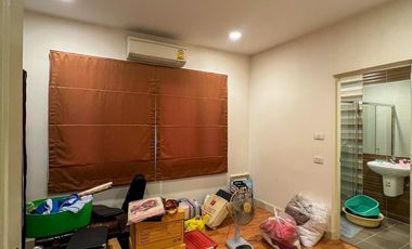 Guaranteed profit when you buy this home! Next to Wellington College and close to golf courses! For sale: Bangkok Boulevard Rama 9–Srinakarin.