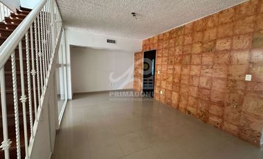 Casa en Venta en Residencial La Hacienda – Atrás de Costco