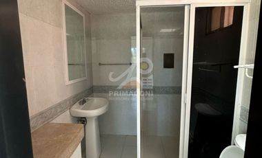 Casa en Venta en Residencial La Hacienda – Atrás de Costco