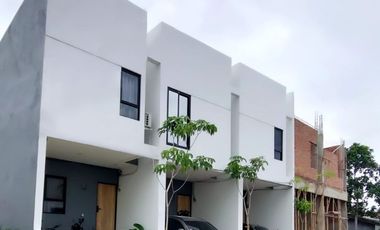 Rumah Ready Dekat Stasiun LRT Ciracas Jaktim, Cluster Perumahan Jual Dijual
