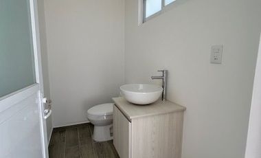 CASA EN RENTA CERCA DEL AEROPUERTO DE TOLUCA Y PARQUE INDUSTRIAL ALAMEDA 2000
