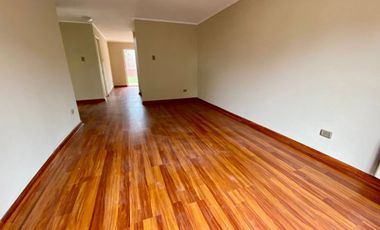 Pasaje El Macizo Poniente 3565