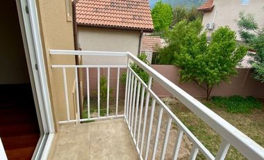 Pasaje El Macizo Poniente 3565