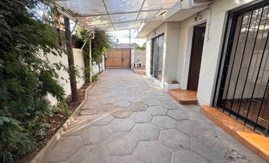 Arriendo Casa Primer Piso – Los Maitenes 946, La Reina