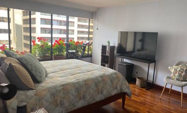 Departamento de renta o venta sector González Suárez, 2 dorms con baño, preciosa vista a la ciudad