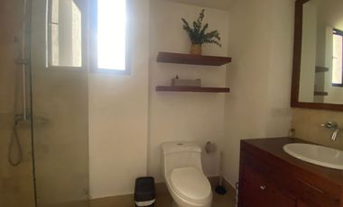 Departamento de renta o venta sector González Suárez, 2 dorms con baño, preciosa vista a la ciudad