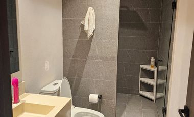 Bonito departamento amueblado nuevo en Be Grand del Valle