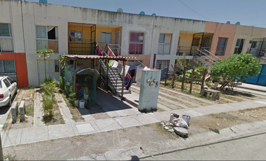 CASA DE RECUPERACIÓN BANCARIA EN CALLE BROMELIAS, JARDINES DEL SOL, BAHÍA DE BANDERAS, NAYARÍT. ¡NO SE ACEPTAN CRÉDITOS!