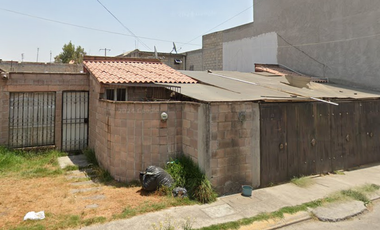 CASA DE RECUPERACIÓN BANCARIA EN CTO. ALPES, FRACC. GEOVILLAS EL NEVADO, ALMOLOYA DE JUAREZ, EDO MEX. ¡NO SE ACEPTAN CRÉDITOS!