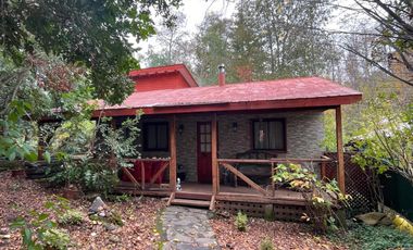 Casa cabaña urbano Los Lleuques turístico Termas de Chillán