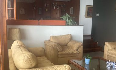 VENDO LINDA CASA DE 326.77M2 FRENTE A PARQUE - MONTERRICO - SÚPER OPORTUNIDAD
