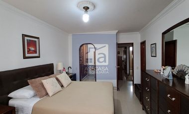 VENTA EXCELENTE APTO INTERLAGOS BOLARQUI