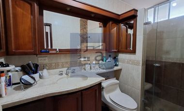 VENTA EXCELENTE APTO INTERLAGOS BOLARQUI