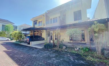 DIJUAL RUMAH MEWAH 2 LANTAI DEKAT SMA BABARSARI SETURAN