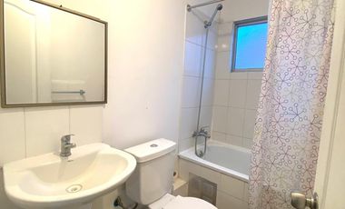SE ARRIENDA LINDA CASA UBICADA EN VILLA LAS VIOLETAS ENTORNO TRANQUILO Y APACIBLE