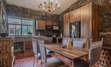 Casa Guadiana. Estilo Colonial.