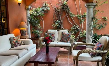 Casa amistad, Arquitectura excepcional en una ubicación privilegiada