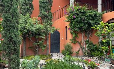 Casa amistad, Arquitectura excepcional en una ubicación privilegiada
