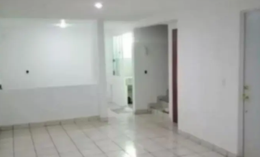 VENTA DE CASA EN CINEMATOGRAFISTAS 342, LOMAS ESTRELLA, IZTAPALAPA, CP. 09890