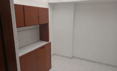 Oficina Casa en Arriendo, La Soledad, Bogotá D.C.